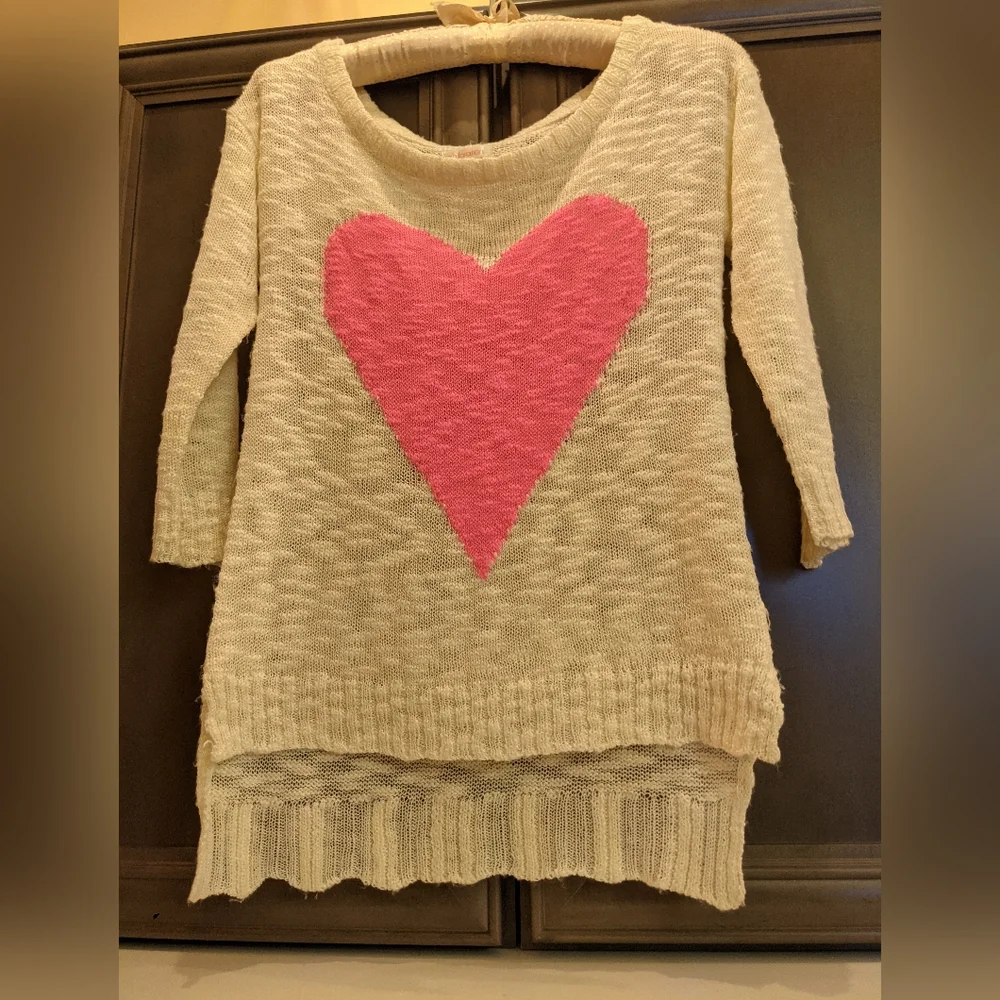 xhilaration brand sweater, xs, pink heart - Picture 3 of 9